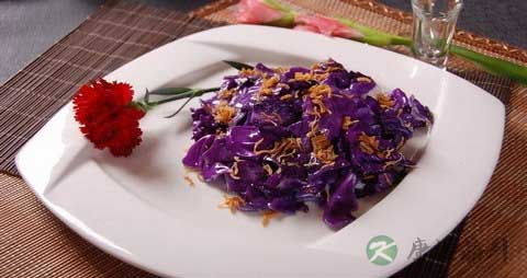 凉拌紫甘蓝用焯水吗 凉拌紫甘蓝用焯水吗