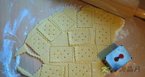 吃苏打饼干会长胖吗 吃苏打饼干会长胖吗