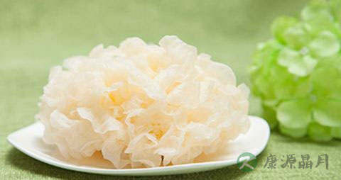 银耳不能和什么一起煮