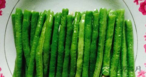 炒豇豆角用焯水吗