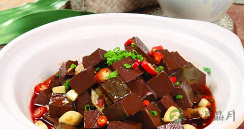 鸡血的吃法_哪些人不能吃鸡血