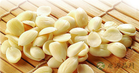 如何区分苦杏仁和甜杏仁呢