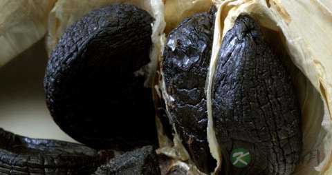 黑蒜的功效与作用 黑蒜的功效与作用