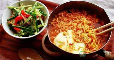 方便面的营养价值_吃方便面的好处