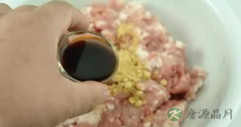 饺子馅放酱油吗 饺子馅放酱油吗