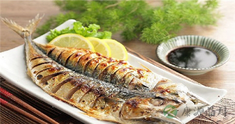 烤秋刀鱼怎么做好吃