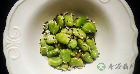 煮蚕豆为什么发黑 煮蚕豆为什么发黑