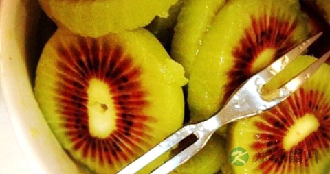红心猕猴桃的吃法_哪些人不能吃红心猕猴桃