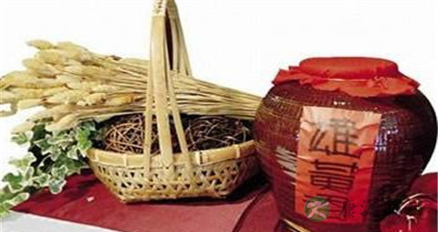 端午节喝雄黄酒的来历