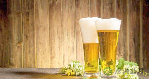 晚上喝啤酒会发胖吗 晚上喝啤酒会发胖吗