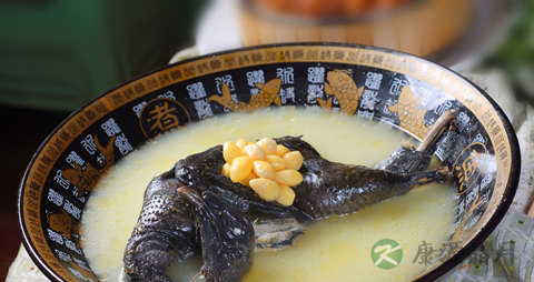 乌鸡的营养价值_吃乌鸡的好处