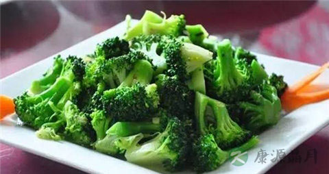 西兰花和什么一起炒好吃有营养