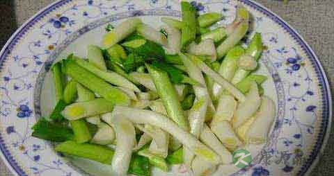 蒜白的营养价值_吃蒜白的好处