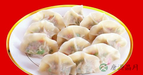 方饺子皮饺子的包法 方饺子皮饺子的包法