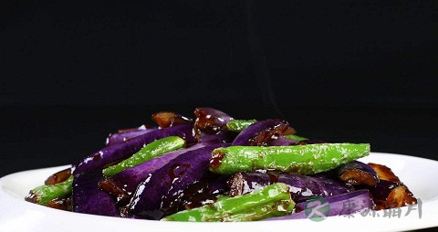 青尖椒的吃法_哪些人不能吃青尖椒 青尖椒的吃法_哪些人不能吃青尖椒