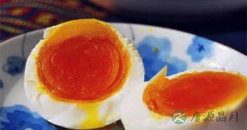 腌咸鸭蛋出油的方法