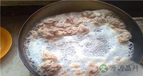 肉焯水后变硬是怎么回事