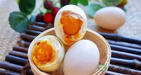 咸鸭蛋的腌制方法