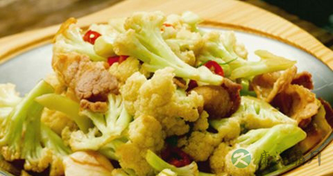 炒花菜用焯水吗