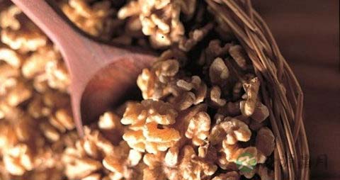 加州核桃的吃法_哪些人不能吃加州核桃