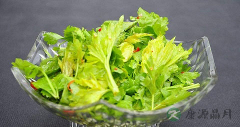 芹菜叶的吃法_哪些人不能吃芹菜叶 芹菜叶的吃法_哪些人不能吃芹菜叶