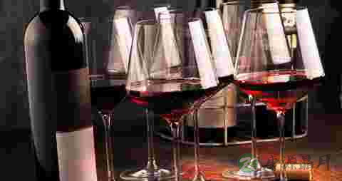 红酒怎么喝最容易醉 红酒怎么喝最容易醉