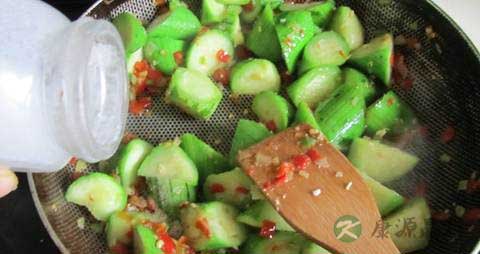 丝瓜可以和什么一起炒