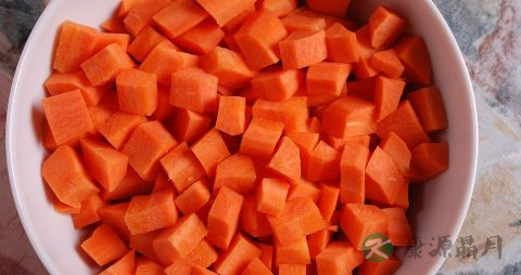 炒胡萝卜要不要焯水 炒胡萝卜要不要焯水