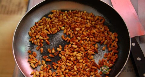 松子吃多了会怎么样 松子吃多了会怎么样