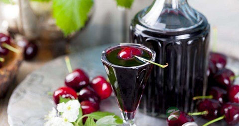 樱桃酒的吃法_哪些人不能吃樱桃酒 樱桃酒的吃法_哪些人不能吃樱桃酒