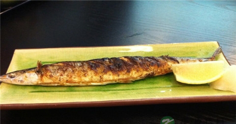 烤秋刀鱼怎么做好吃