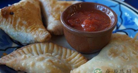 饺子粑和饺子的区别 饺子粑和饺子的区别