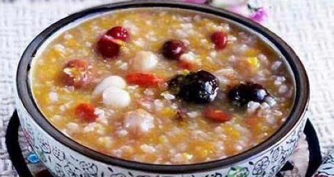 腊八粥配什么吃 腊八粥配什么吃