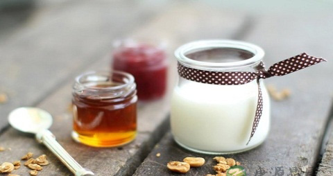 原味酸奶的营养价值_吃原味酸奶的好处