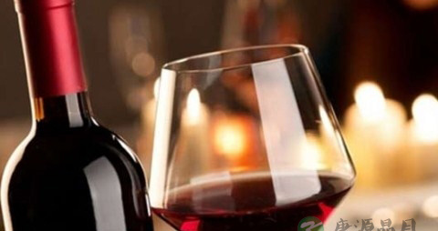 睡前喝红酒能减肥吗 睡前喝红酒能减肥吗