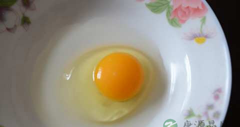 蛋黄的营养价值_吃蛋黄的好处