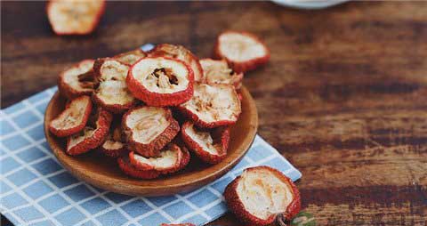 山楂泡水喝的功效