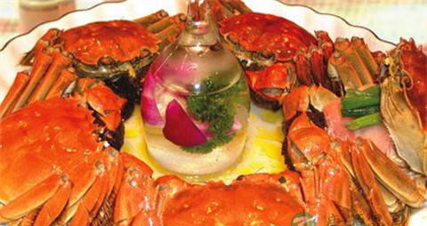 吃螃蟹配什么酒 吃螃蟹配什么酒