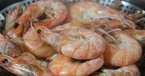 虾和板栗能一起吃吗