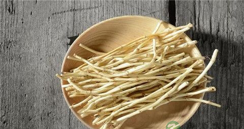 折耳根的吃法_哪些人不能吃折耳根