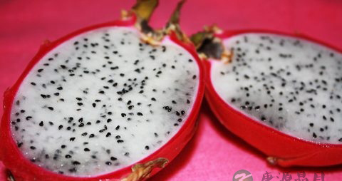 火龙果果皮发霉了还能吃吗