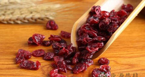 蔓越莓干怎么吃起来有点苦