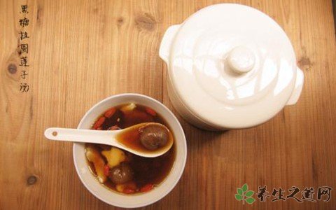 莲子怎么煮烂 附上营养莲子汤的做法