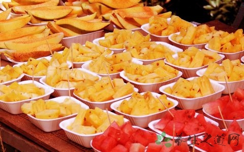 早餐吃苏打饼干好吗 早餐吃苏打饼干好吗