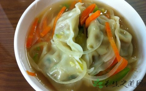 饺子馅要不要先炒熟 饺子馅要不要先炒熟