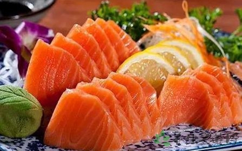 三文鱼和什么蔬菜搭配