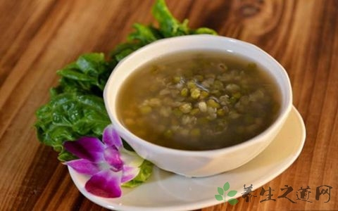 绿豆汤为什么是红色的 绿豆汤为什么是红色的