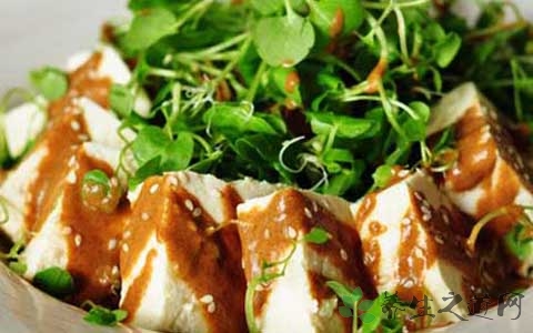 芝麻酱的吃法_哪些人不能吃芝麻酱