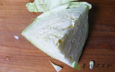 卷心菜做沙拉要焯水吗