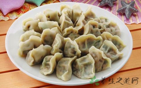 方饺子皮饺子的包法 方饺子皮饺子的包法